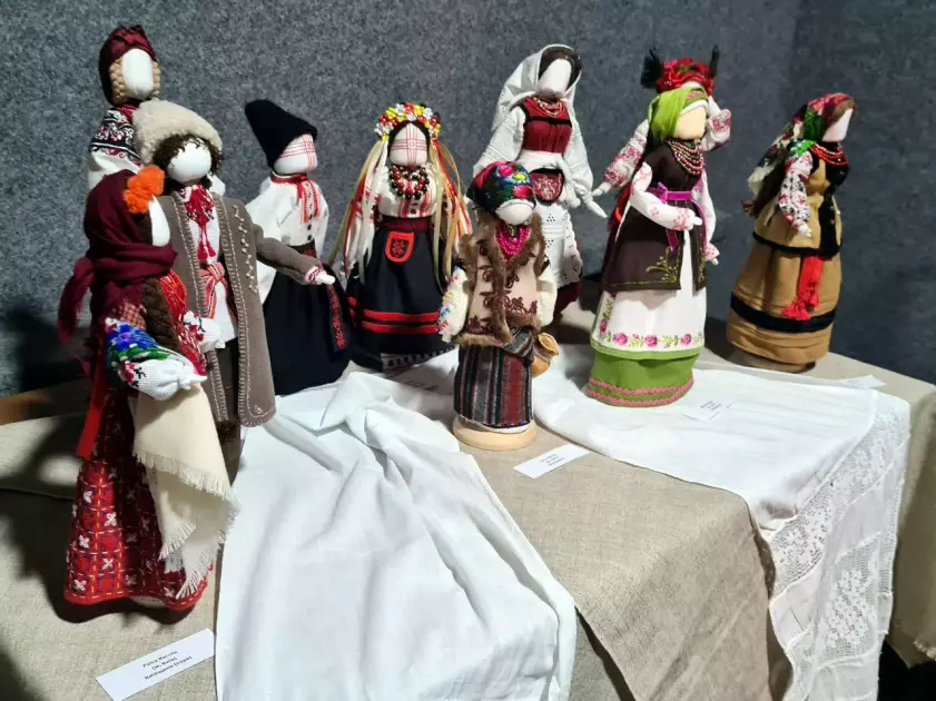 «Таїна української ляльки»: у Києві відкрили виставку, що зберігає історію поколінь - 8