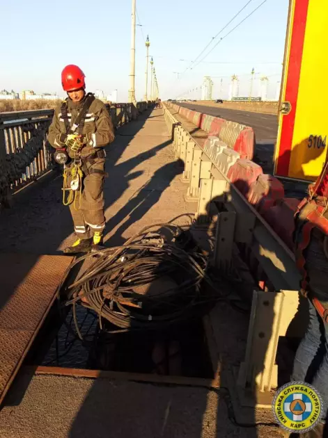 Аварія під мостом Патона: тепломережу ремонтували альпіністи-рятувальники - 3