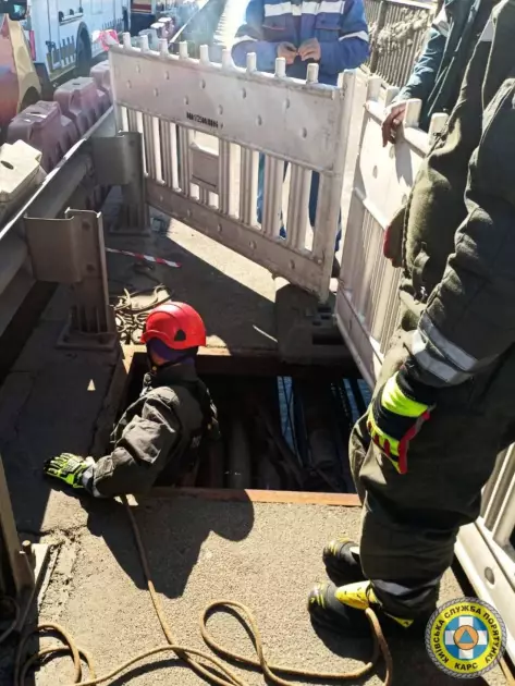 Аварія під мостом Патона: тепломережу ремонтували альпіністи-рятувальники - 2