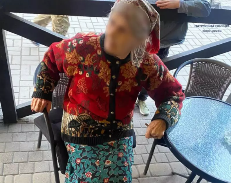 Екстрена операція поліції на Київщині: патрульні врятували жінку, що загубилася на вулиці - 1