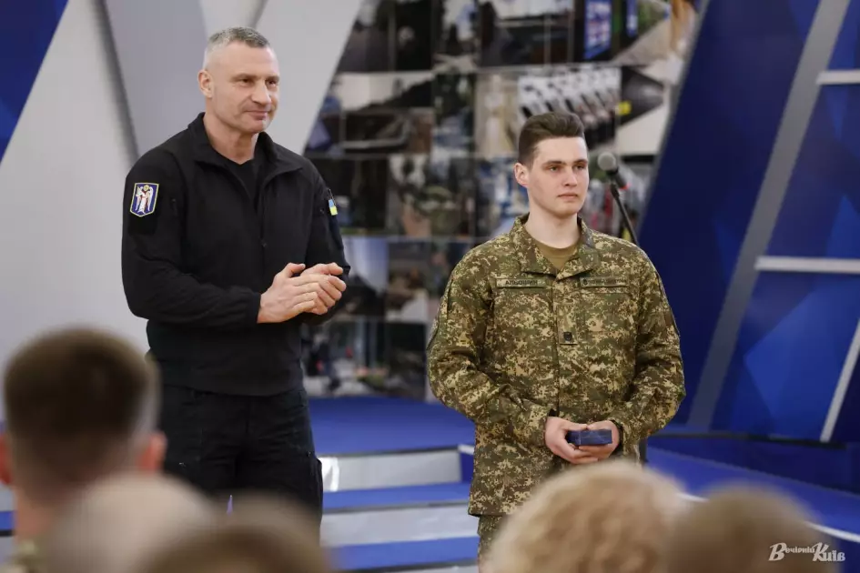 Кличко відзначив нацгвардійців у Києві: 53 військові отримали нагороди від столиці - 5