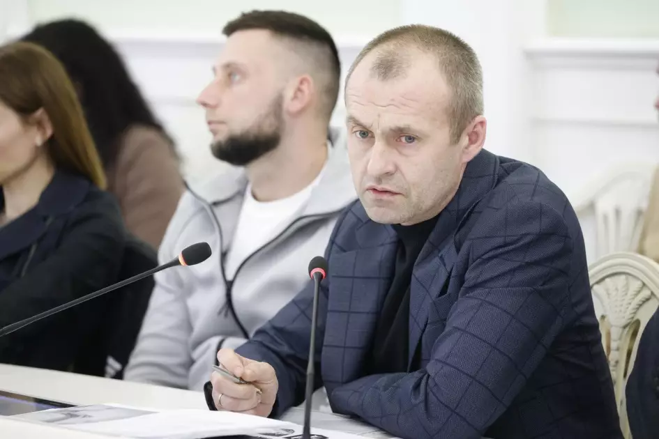 У Києві обговорили масштабну підтримку ветеранів: житло, спорт та доступні послуги - 1