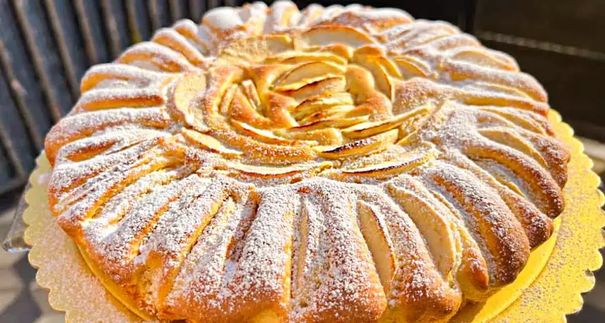 Colomba di Pasqua вдома: італійський великодній пиріг, який тане в роті - 1
