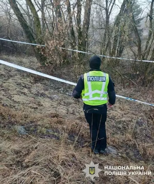 Біля Подільсько-Воскресенського мосту виявили бойову частину БпЛА: готують контрольований підрив - 2