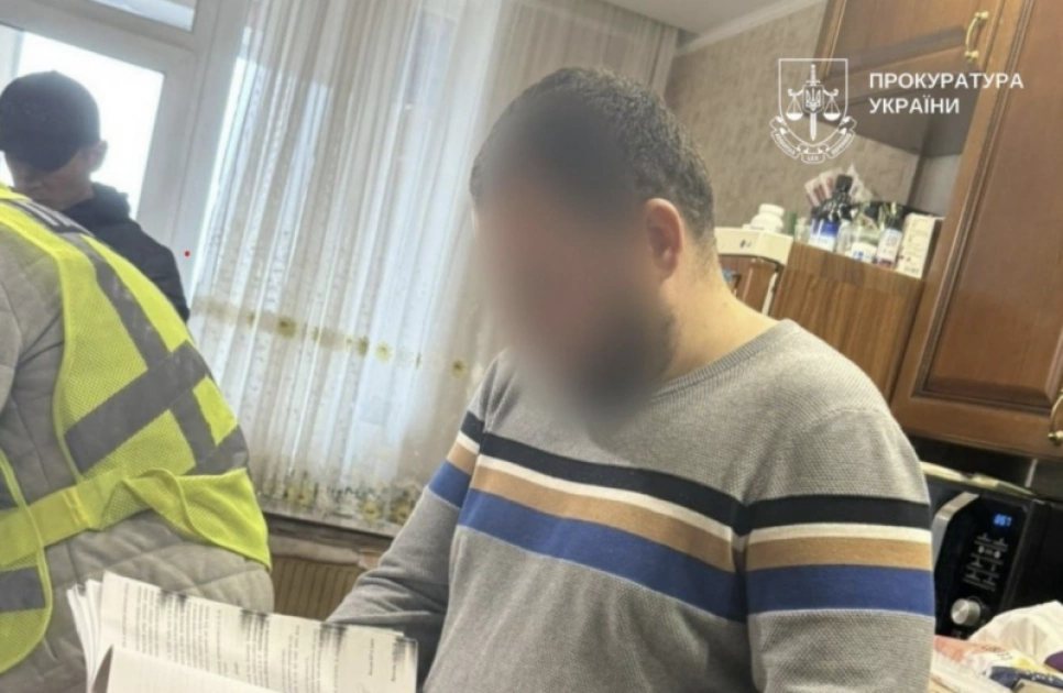 На Київщині посадовиця нажилася на закупівлі шкільних фарби та канцелярії: переплата понад 550 тис. грн - 1