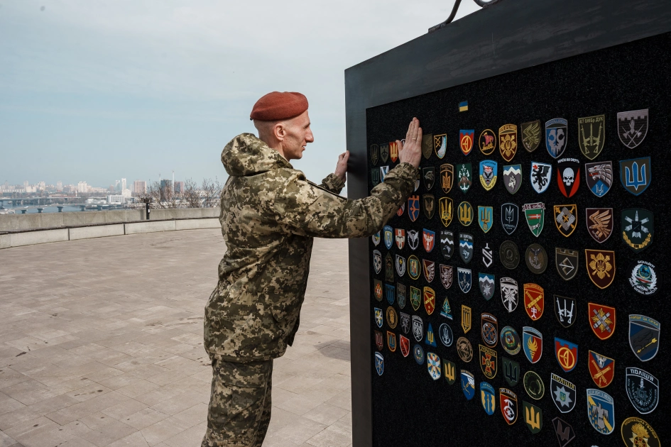 На Алеї українського війська відкрили монумент «Перелом у війні» до річниці звільнення Київщини - 1