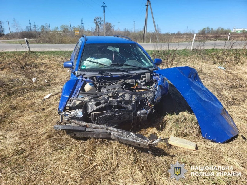 ДТП на Київщині: двоє постраждалих унаслідок зіткнення на перехресті - 1