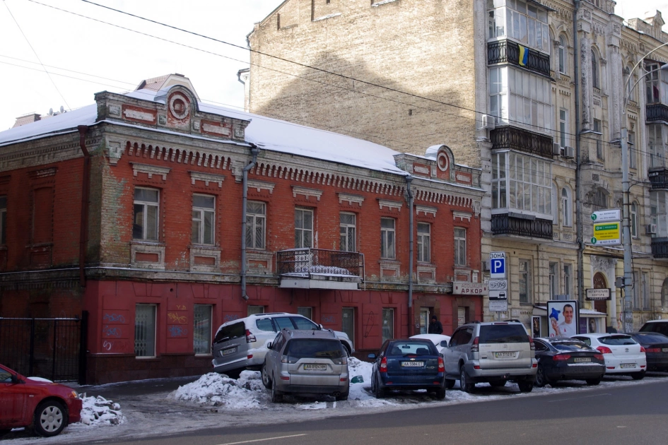 Знесли пам’ятку — отримали пустку: що сталося з будинком Грушевського в центрі Києва - 1