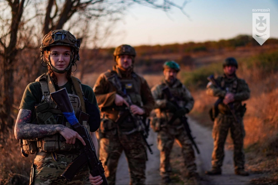 Ставай частиною бурі: служба у бригаді Буревій - 3