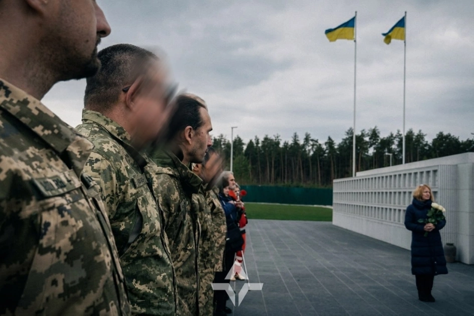 На Національному військовому кладовищі в Києві вперше поховали російського добровольця ГУР - 2