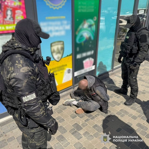 Фіктивне капеланство і виїзд за кордон: у Києві викрили схему за $25 тисяч - 3