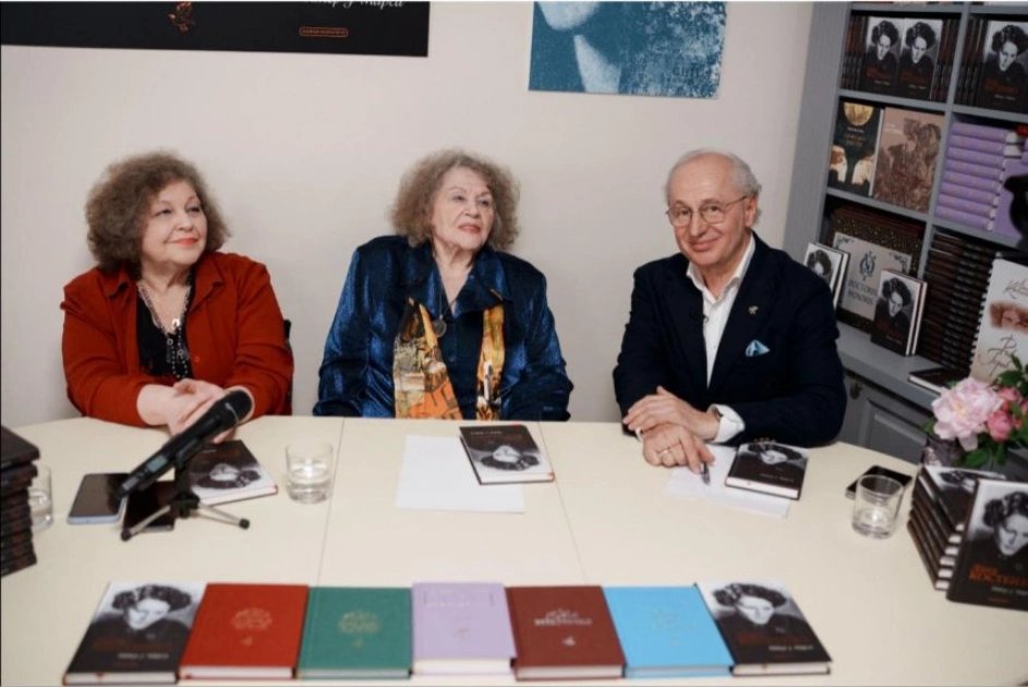 У Києві представили нову книгу Ліни Костенко «Вітер із Марса»: про що поезія - 2