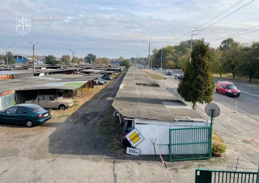 У Деснянському районі звільнять 3 га землі від незаконних автостоянок - 2