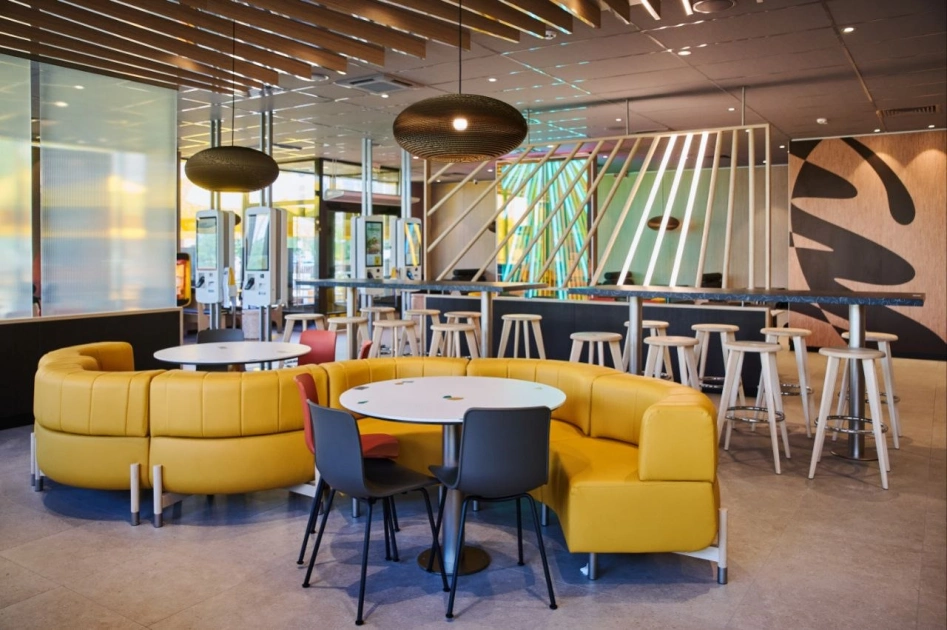 На лівому березі Києва відкрився новий McDonald’s: адреса та графік роботи - 1