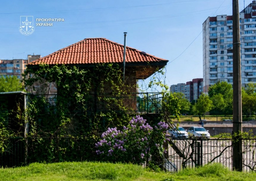 На Троєщині знесуть незаконну автостоянку і повернуть комунальну землю громаді Києва - 2