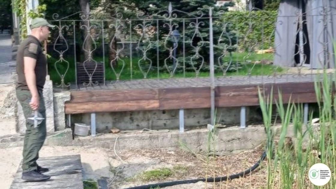 Паркани замість пляжів на Дніпрі: у Козині зафіксували масове захоплення берегової лінії - 1
