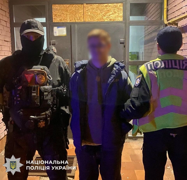 У Києві 23-річного чоловіка підозрюють у спробі підпалу банку на замовлення ворожих спецслужб - 2