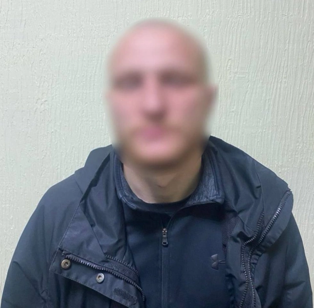 На Броварщині в квартирі знайшли арсенал гранат: чоловіка затримали - 1