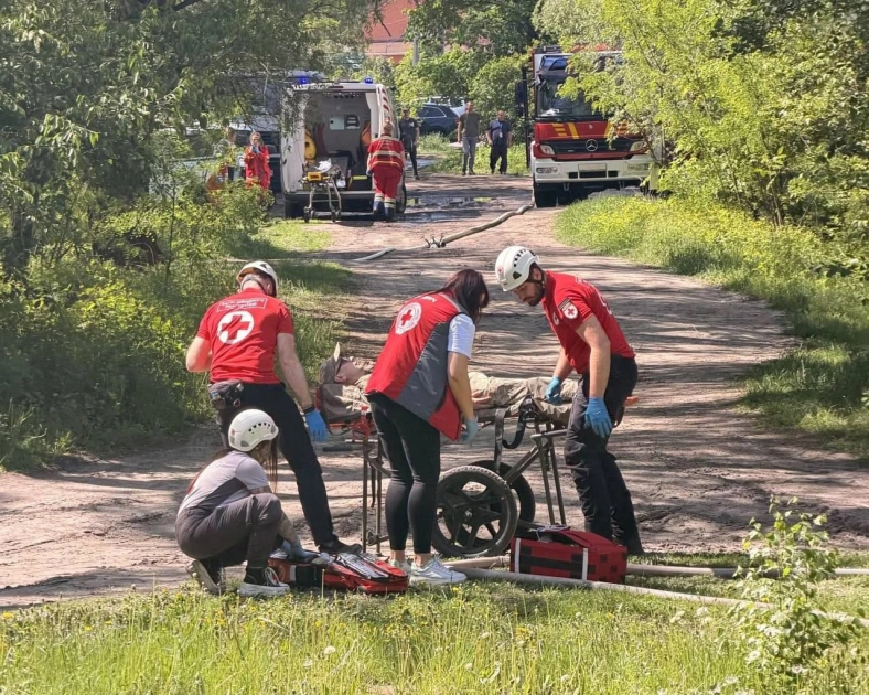 У Дарницькому районі Києва навчали рятувальників гасінню лісових пожеж - 2