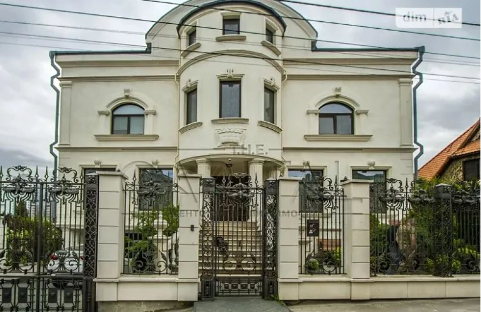 Вдова Яна Табачника виставила на продаж маєток у Печерську за понад $9 млн - 4