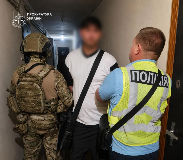 У Києві ремонтника підозрюють у розбійному нападі на 75-річну пенсіонерку - 2