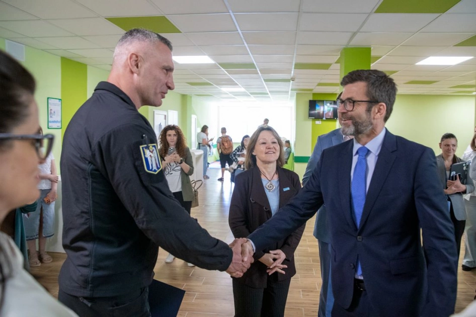 У Києві відкрили оновлену амбулаторію «Простір турботи» для дітей у Центрі первинної медицини - 3