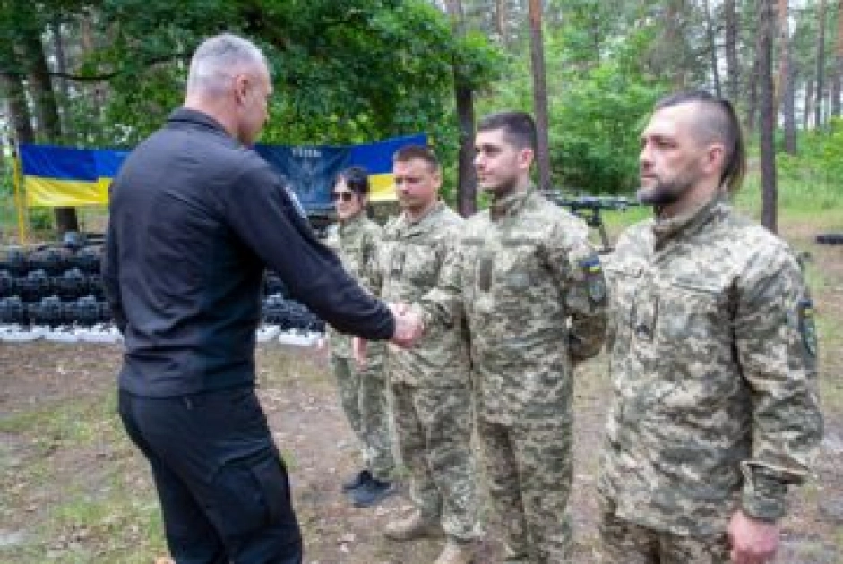 Київ відправив військовим 1602 дрони: ЗСУ отримали FPV, Mavic та антишахедні БпЛА - 2