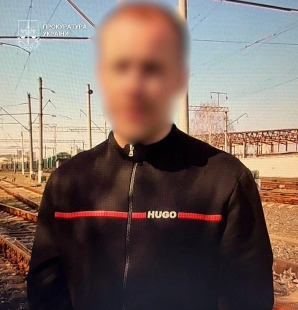 У Києві засудили на 10 років чоловіка, який намагався спалити релейну шафу «Укрзалізниці» - 1