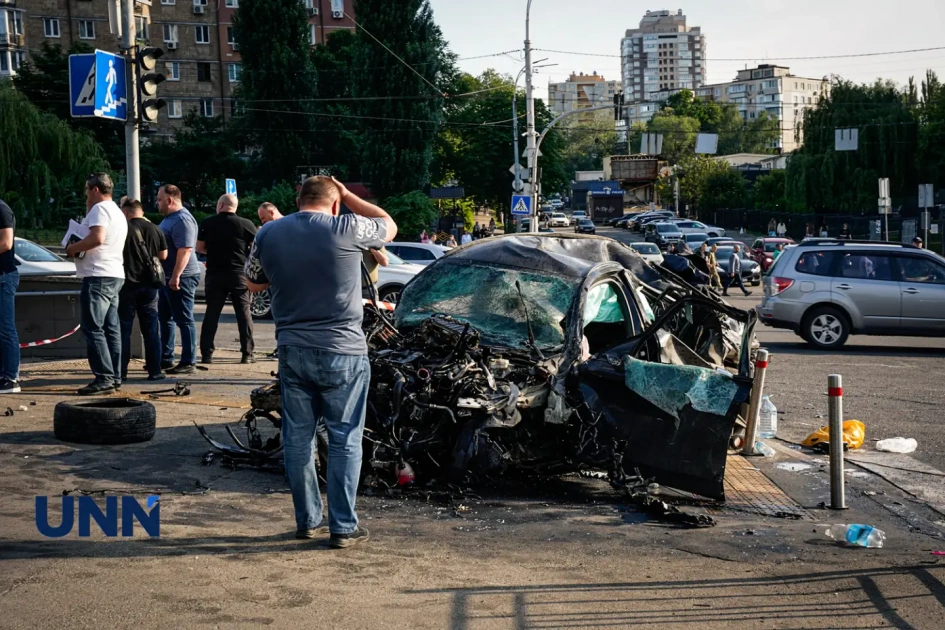 Смертельна ДТП у центрі Києва: відкрито кримінальне провадження, водій Mercedes у реанімації - 1