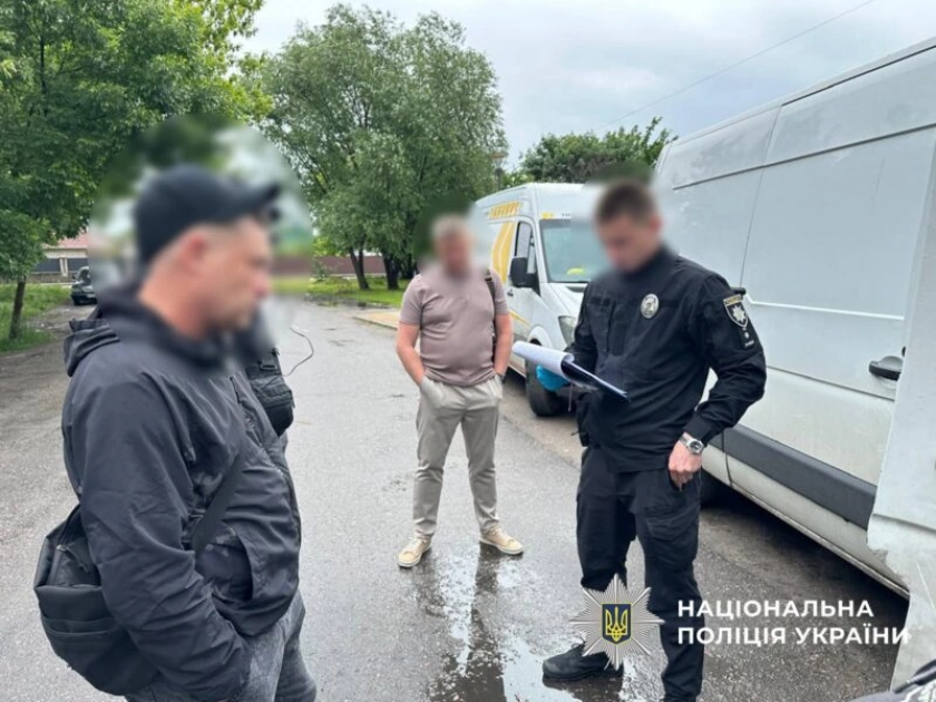 На Київщині викрили підпільний нафтозавод: фальсифіковане пальне продавали через АЗС - 3
