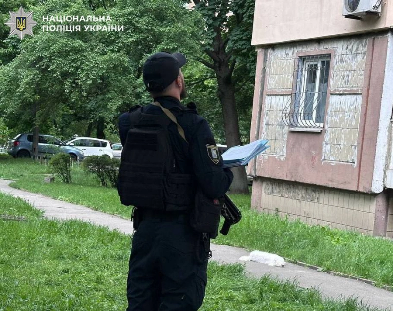 У Києві собаку викинули з 6-го поверху: поліція відкрила провадження за жорстоке поводження - 1