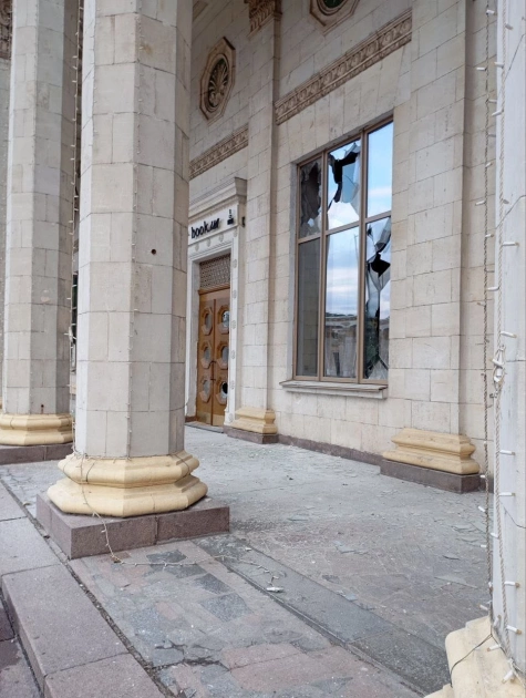 На ВДНГ пошкоджено павільйони й Оранжерею через обстріл Києва - 1