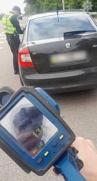 У Києві двох водіїв оштрафували за перевищення швидкості понад 130 км/год - 2