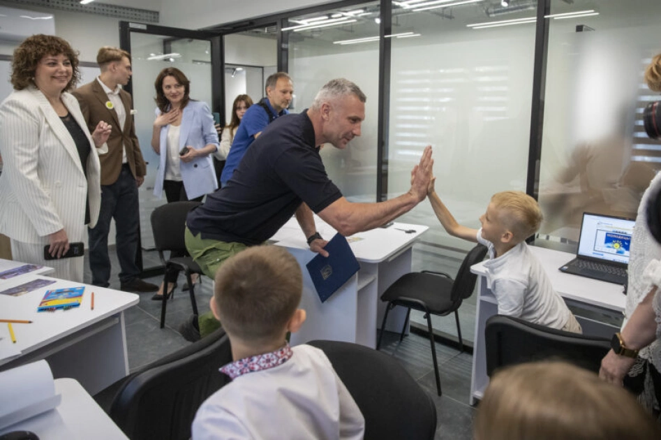 У Києві відкрили перший комунальний хаб для підтримки ВПО та біженців - 4