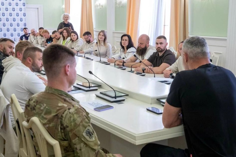 Кличко запросив ветеранів працювати в КМДА та комунальному секторі Києва - 1
