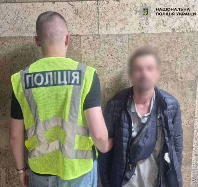 У Києві затримали п’ятьох підозрюваних у жорстокому вбивстві чоловіка: потерпілого прив’язали до дерева - 2