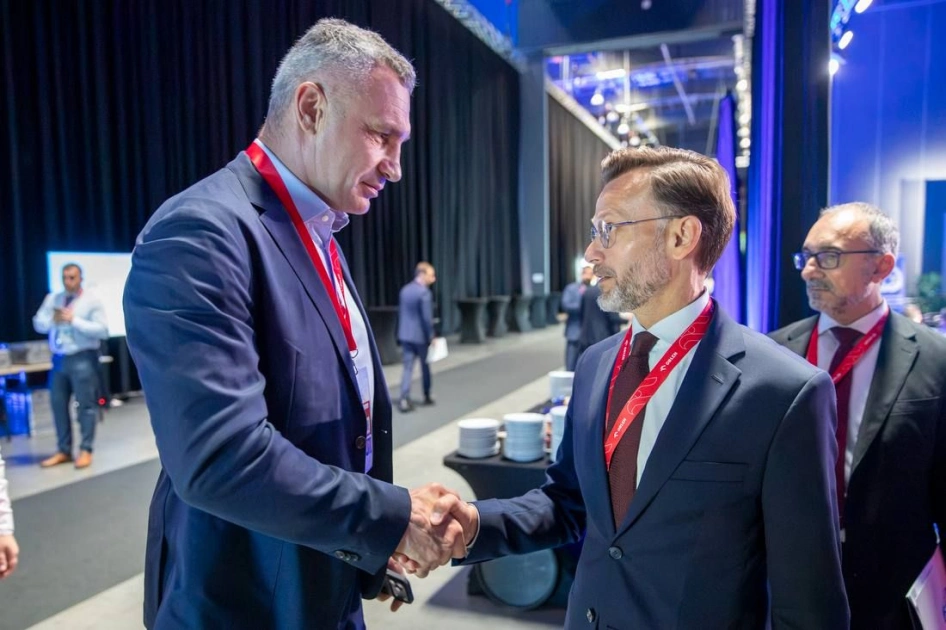 Кличко на URC-2026 заявив про потребу продовжити децентралізацію в Україні - 1
