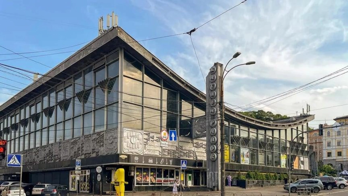 Прокуратура вимагає через суд укласти охоронний договір на Житній ринок у Києві - 2