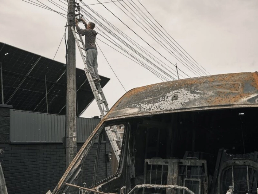Вишневе після російської атаки: фотографи показали масштаби руйнувань - 8