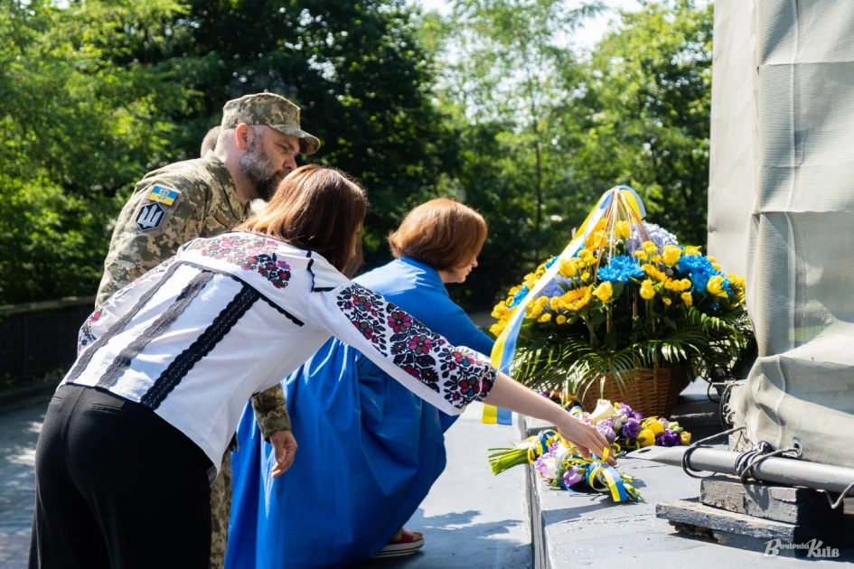 У Києві вшанували князя Володимира та нагадали про понад тисячолітню історію української державності - 6