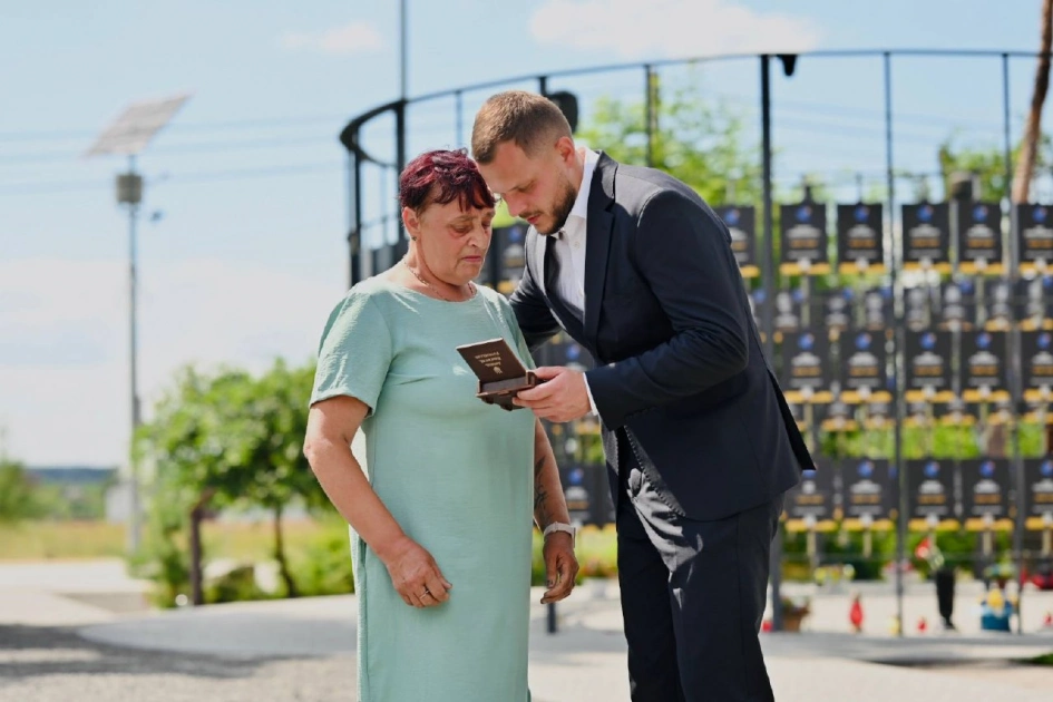 У Мощуні меморіал «Янголи Перемоги» поповнився іменами 14 полеглих Героїв - 1