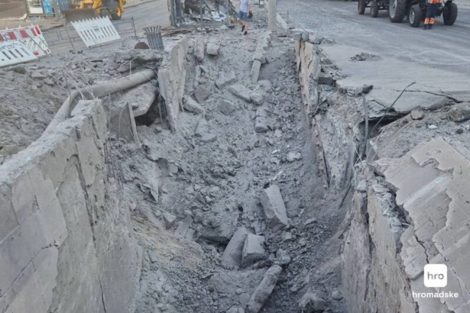 У Києві змінили рух транспорту після атаки РФ: «Лук’янівська» закрита, список маршрутів - 2