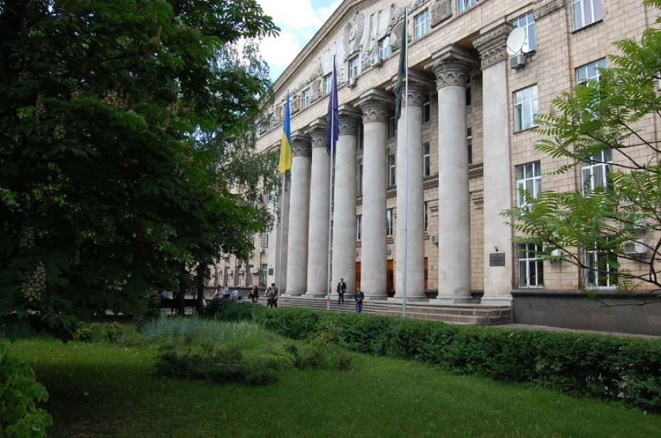 Вартість навчання у вишах Києва 2026: ціни на контракт у КНУ, КПІ, НаУКМА та інших - 6