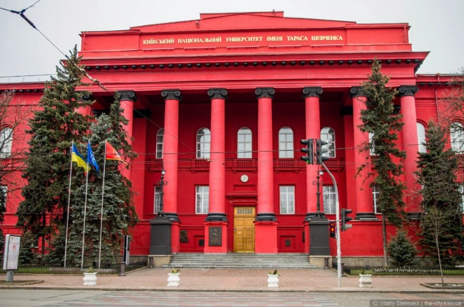 Вартість навчання у вишах Києва 2026: ціни на контракт у КНУ, КПІ, НаУКМА та інших - 1